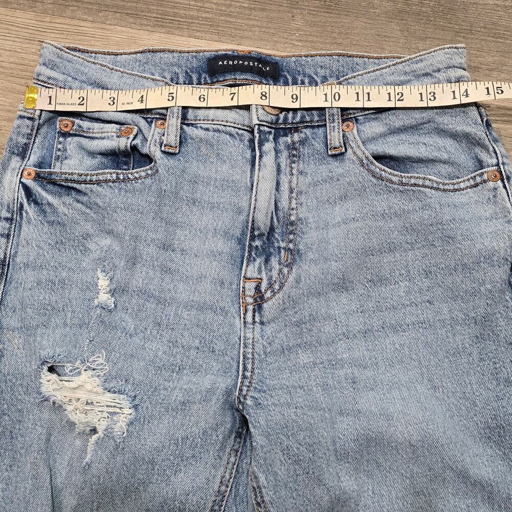 Aeropostale High Rise Distressed Light Wash Denim Jeans - Picture 5 of 7